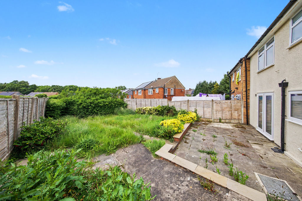 Masefield Avenue Holmewood